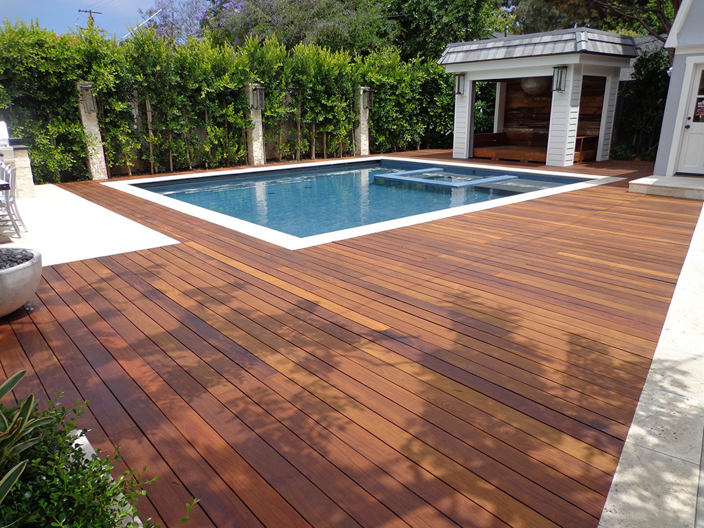 miami-painting-services-deck-arbor-staining